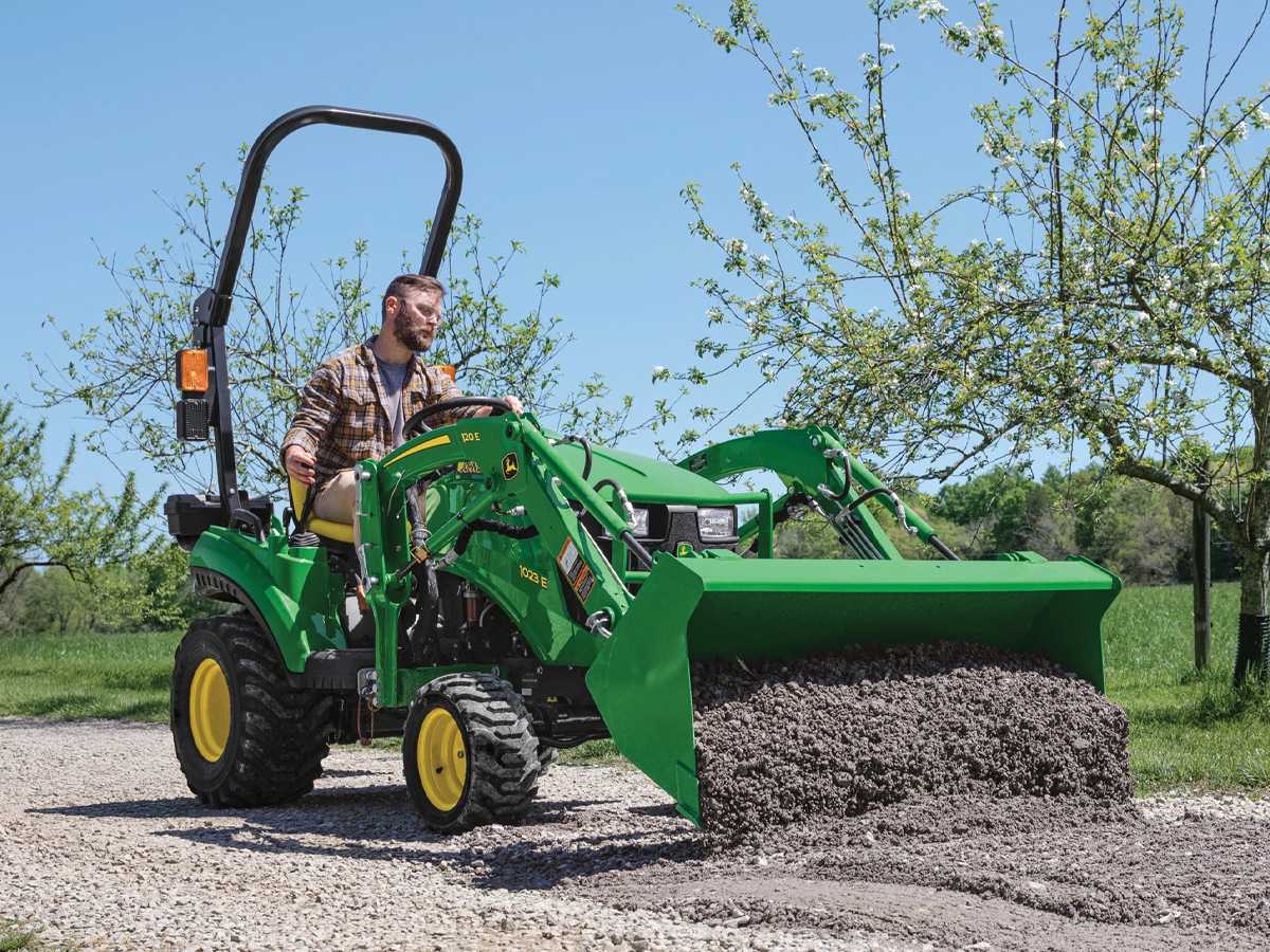 John Deere X350 Lawn Tractor
