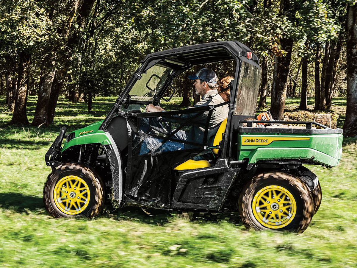 John Deere XUV590M Gator Utility Vehicle