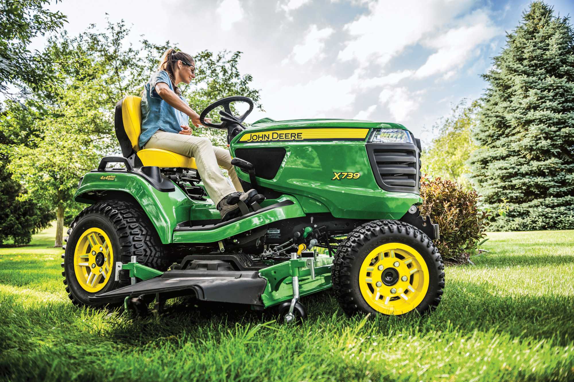 John Deere X350 Lawn Tractor
