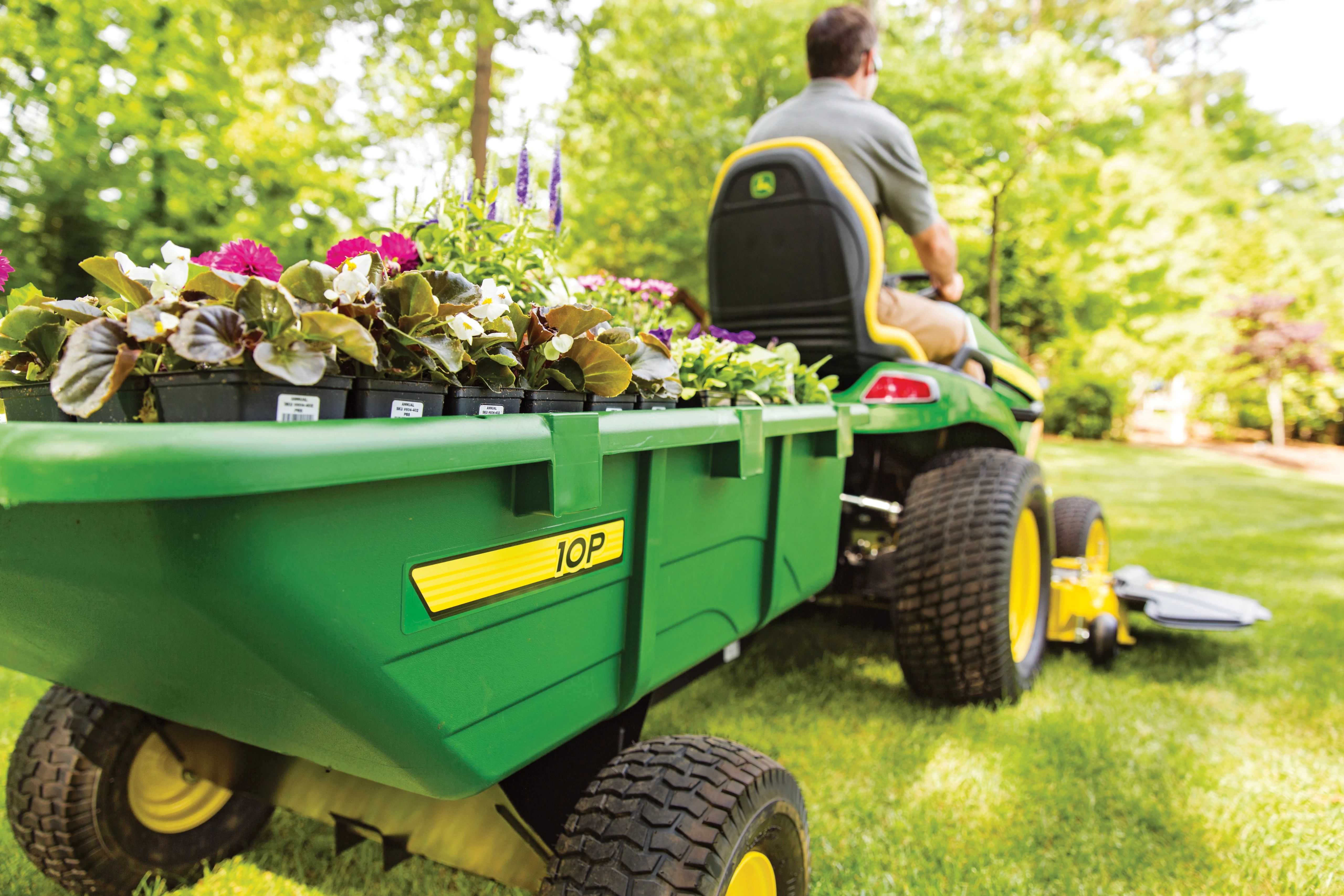 John Deere 10P Cart