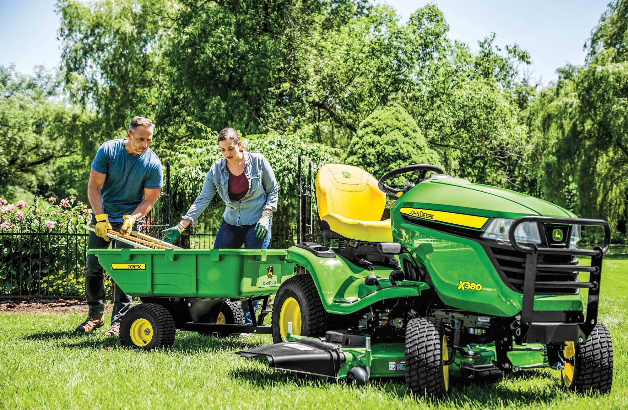 John Deere X380
