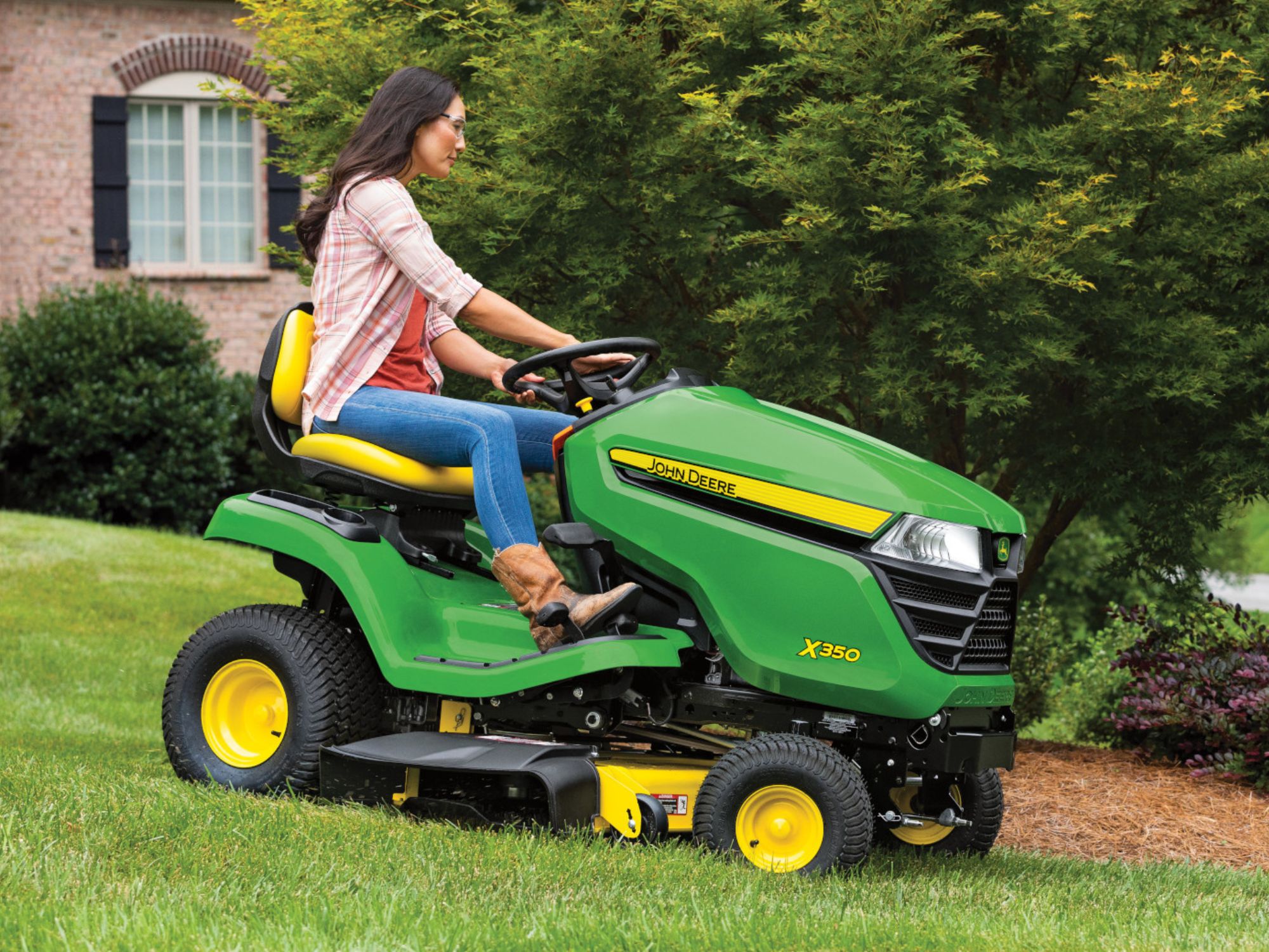 John Deere X350 Lawn Tractor